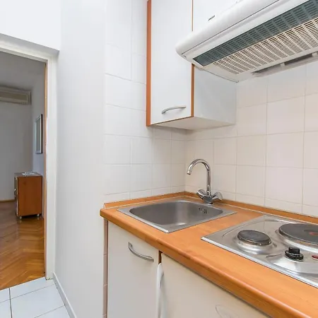 Apartment And Rooms Franka Zaboric Exterior photo