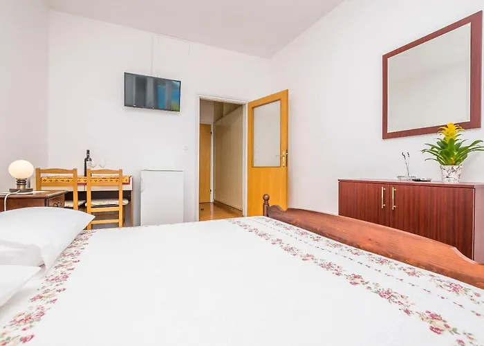 Apartment&Rooms Franka