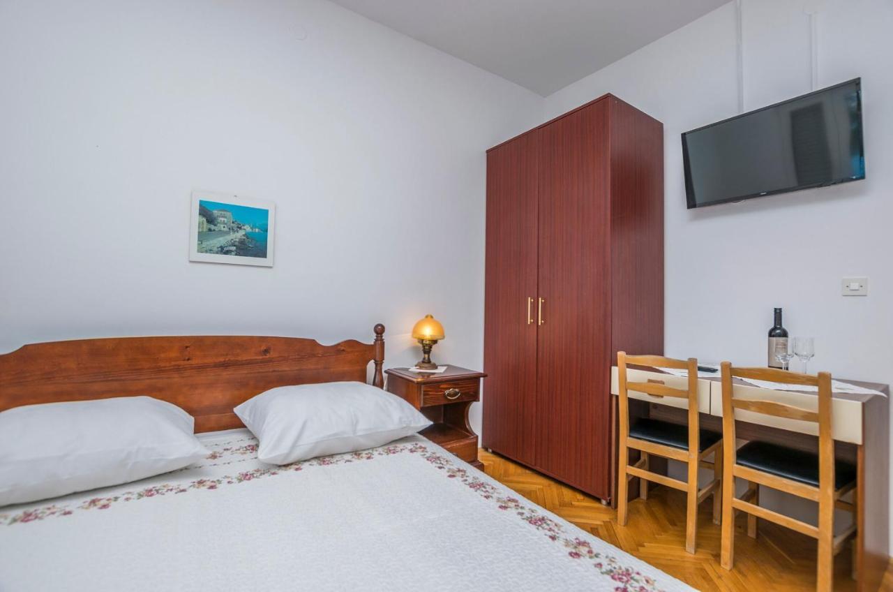 Apartment&rooms Franka